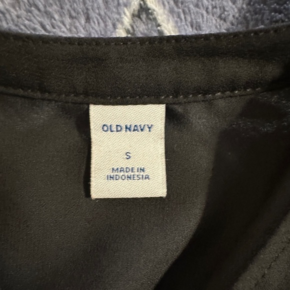 NWT Old Navy black floral bottom dress. - Picture 3 of 11